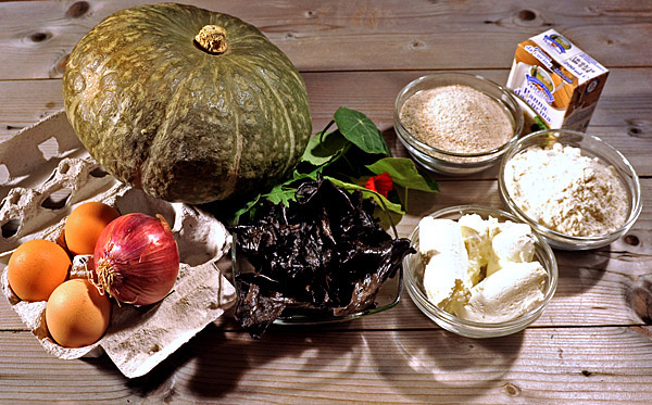 Common ingredients: buckwheat & cream for pastry; pumpkin, horn of plenty, eggs, onion and goat-cheese for the filling